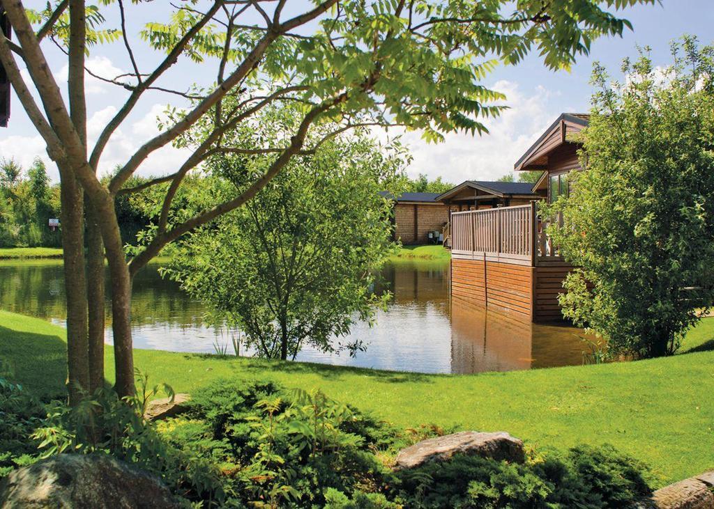 Dacre Lakeside Park Hotel Brandesburton Exterior foto